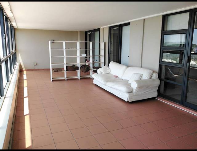 2 BEDROOM APARTMENT TO LET IN POINT WATERFRONT